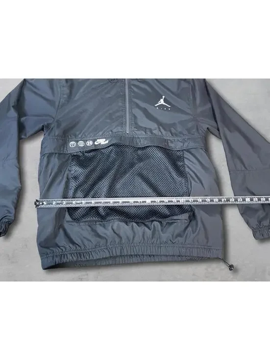 Nike Jordan Windbreaker Hoodie Jacket Black with Mesh Pocket - Picture 5 of 8